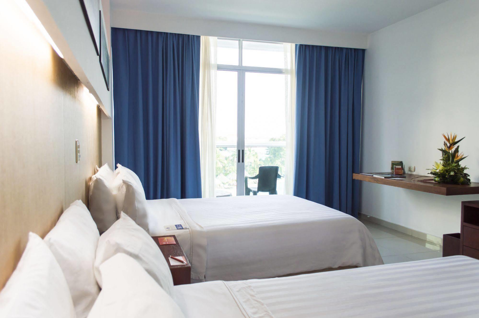 Ghl Relax Hotel Costa Azul ซันตามาร์ตา ภายนอก รูปภาพ